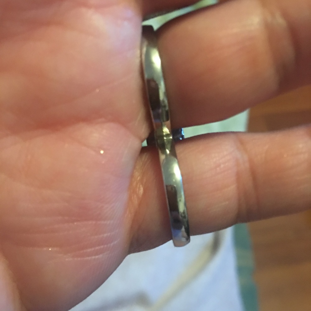 Ring - Picture 3 of 5